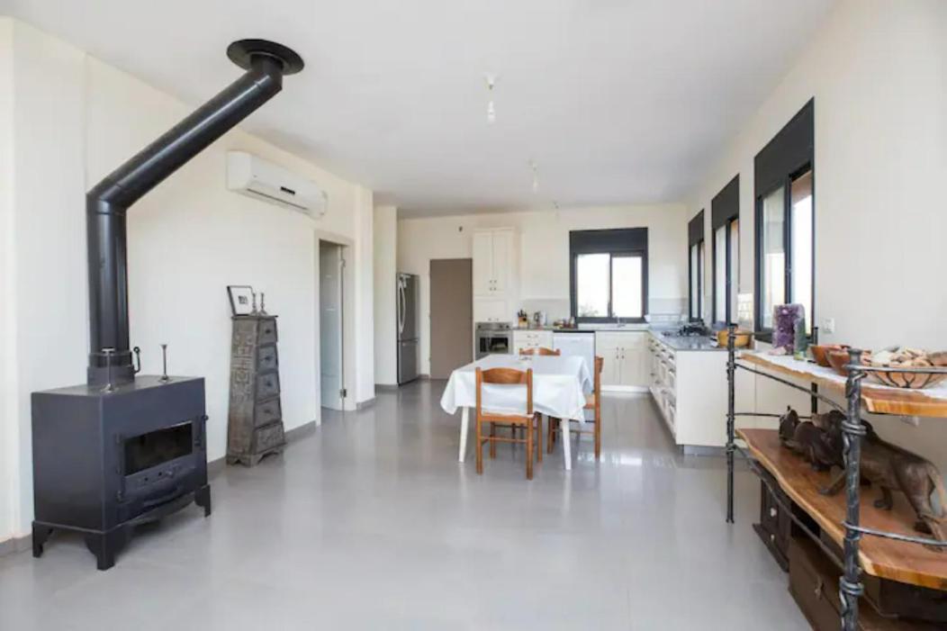 המקום של גיא Villa Sede Eli'ezer Exterior photo